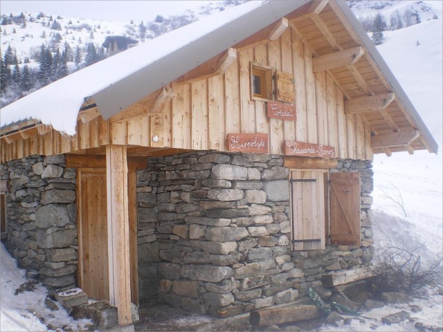 REFUGE DU LEAT.JPG